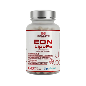 Na grafice przedstawiono suplement diety EON LipoFe marki EONLIFE Biotech w eleganckim, białym opakowaniu z czerwonymi akcentami. Na etykiecie widnieją informacje o liposomalnym żelazie oraz liposomalnej witaminie C, a także zastosowaniu technologii LipoAvail®.